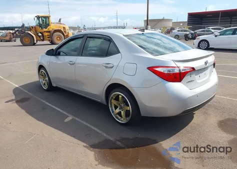 2015 Toyota Corolla S/S Plus/S Premium z USA, uszkodzony, nr VIN 5YFBURHE6FP314669